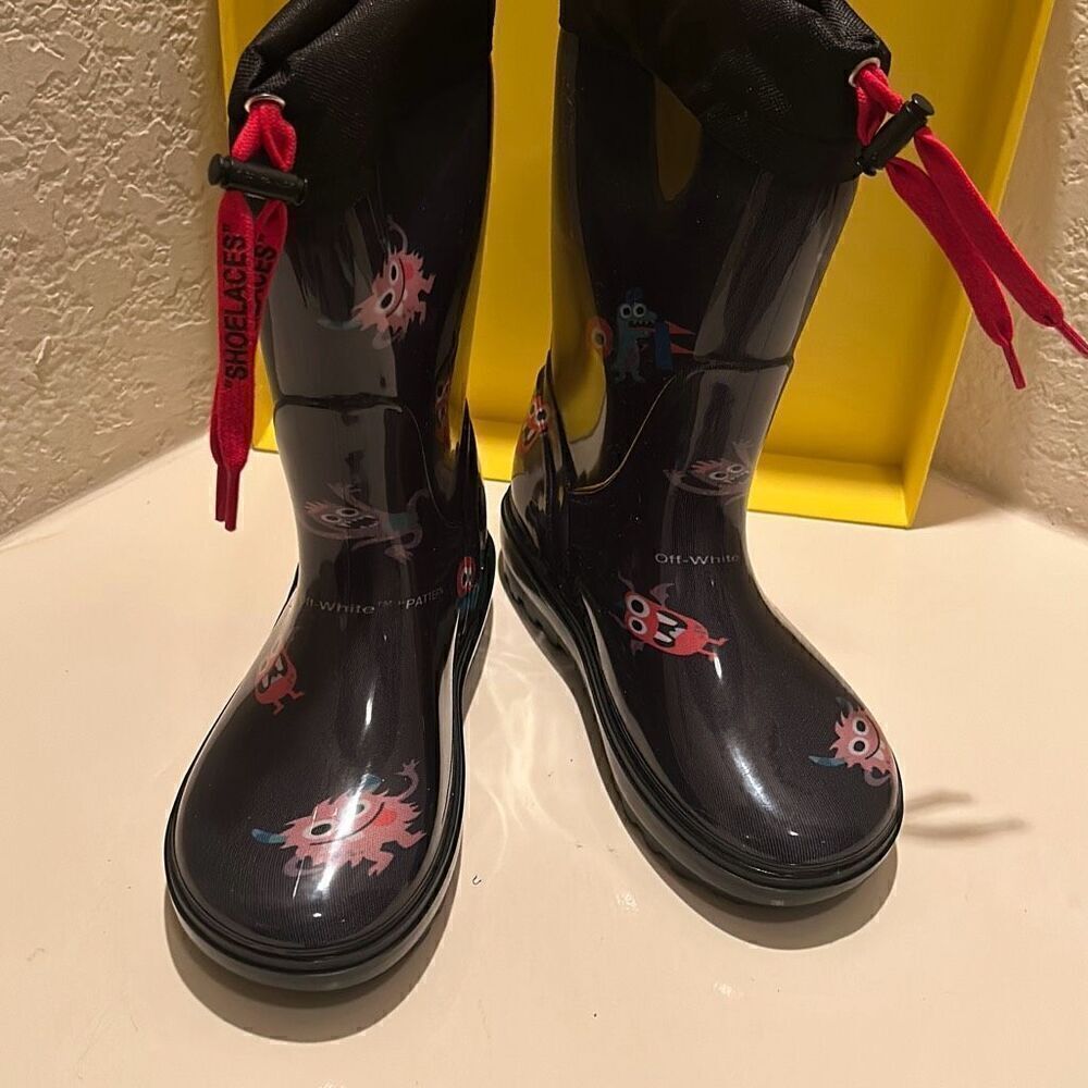 Off-White Kids Size 31 Monsters Graphic Rainboots Black Cartoon Print Luxury New